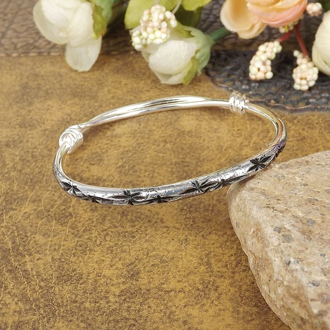 Retro plata envejecida tallada brazalete ornamento Push-Pulsera de aleación ajustable's discount tags