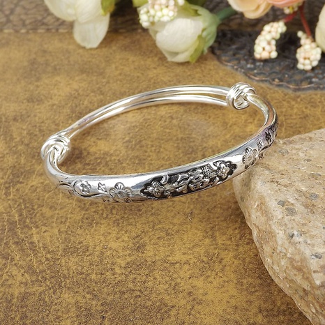 Retro Silver Distressed Carved Bangle Ornament Push-Pull Adjustable Alloy Bracelet's discount tags