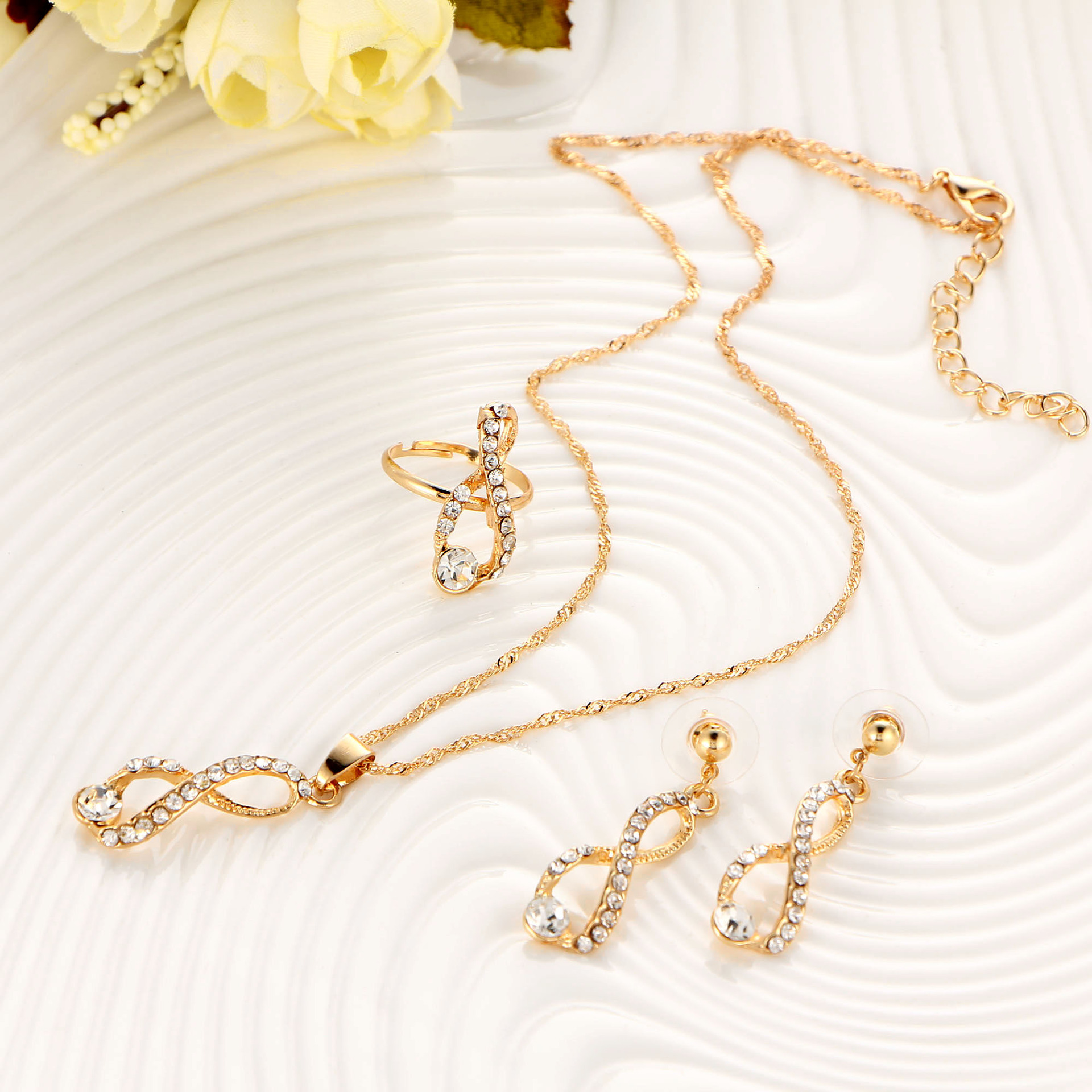 WomenS Elegant Fashion Geometric Alloy Earrings Necklace Diamond Jewelry Setspicture6