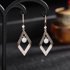 2022 New Fashion Elegant Rectangular Geometric Diamond Jeweled Earrings