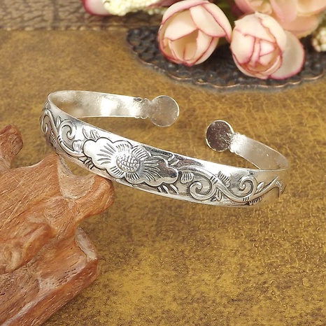 Retro Ethnic Ornament flor accesorios pulsera de aleación de plata's discount tags