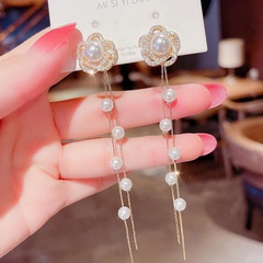 Fashion Diamond-Embedded Tassel Flowers Shaped Alloy Long Earrings