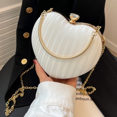 New Fashion Heart Shape Small Handbag Chain Messenger Bag