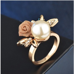 Mode Süße Diamant Montiert Perle Rose Blume Legierung Ring