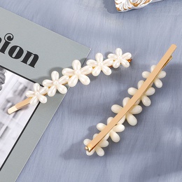 WomenS Romantic Sweet Flower Imitation Pearl Alloy Hair Accessories Inlaid Pearls Artificial Pearls Hair Clip 1 Setpicture6