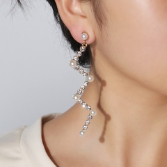 Fashion New Simple Freshwater Pearl Geometric Diamond Alloy Earrings