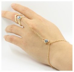 Fashion Hollow Geometric One-Piece Alloy Bracelet Finger Chain
