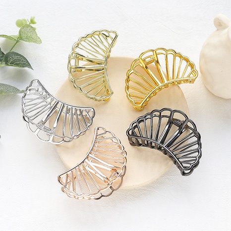 Fashion Scallop Minimalist Metal Barrettes Large Alloy Grip Hair Accessories Wholesale's discount tags
