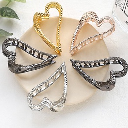 Fashion Heart Shaped Retro Metal Hairpin Female Alloy Hair Accessoriespicture5