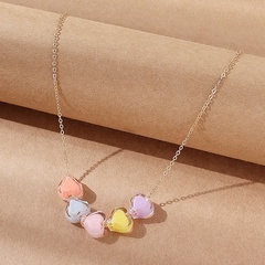 Mode Simple Creative Résine Petit Transparent En Forme de Coeur Collier de Perles