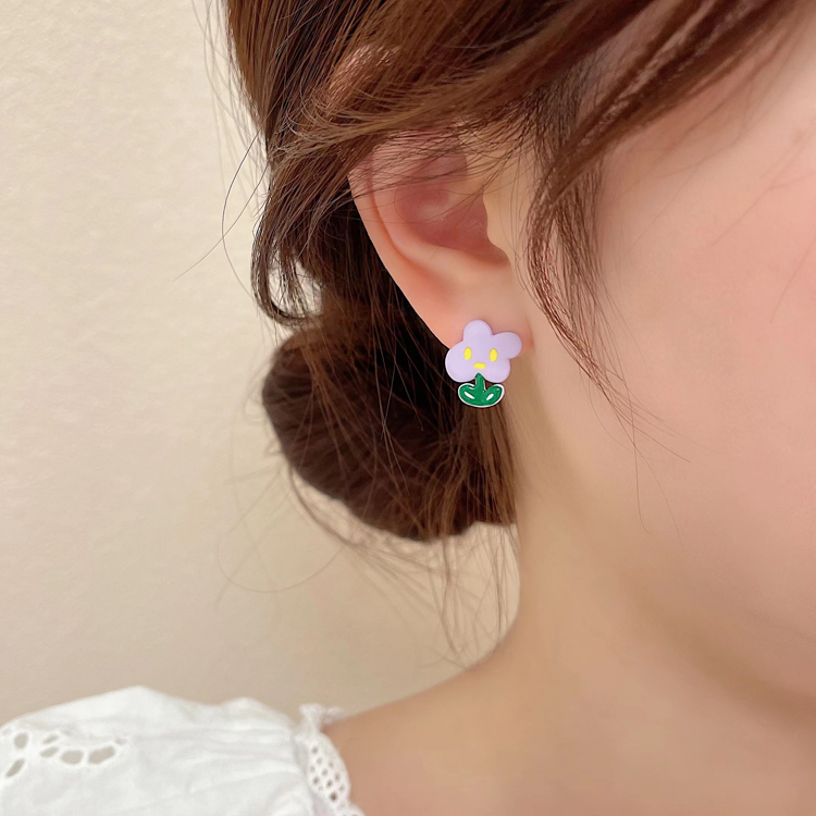 Fashion Asymmetric Purple Flower Womens Summer Simple Cute Alloy Stud Earringspicture6