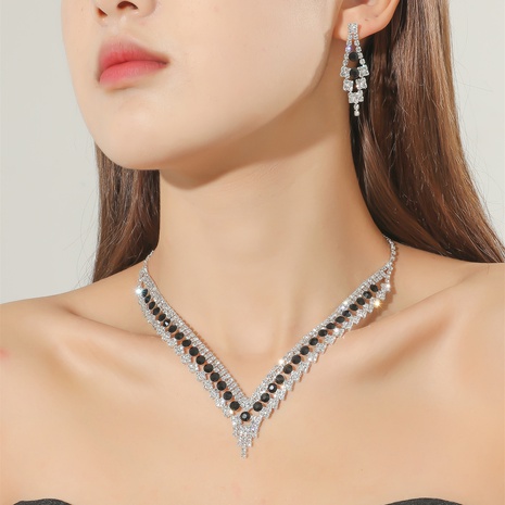 Fashion Bridal Ornament Necklace EarringTwo-Piece Rhinestone Jewelry Set's discount tags