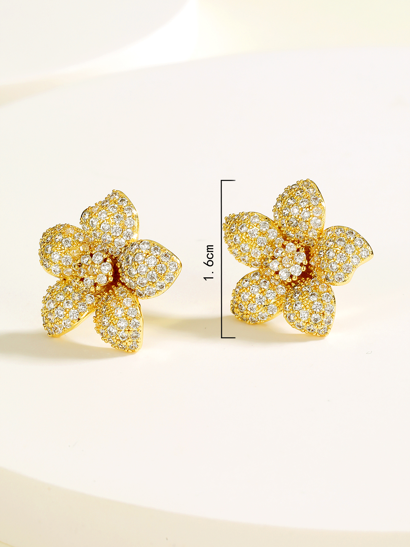 Fashion Simple Flower Shape Plating 18K Gold Zircon Copper Earringspicture3