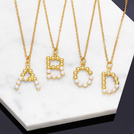 Neue Einfache 26 Buchstaben Anhänger Perle Perle Schlüsselbein Kupfer Halskette's discount tags