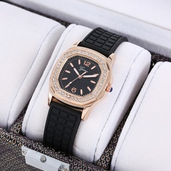 Fashion solid farbe Silikon strap intarsien strass legierung frauen Uhr