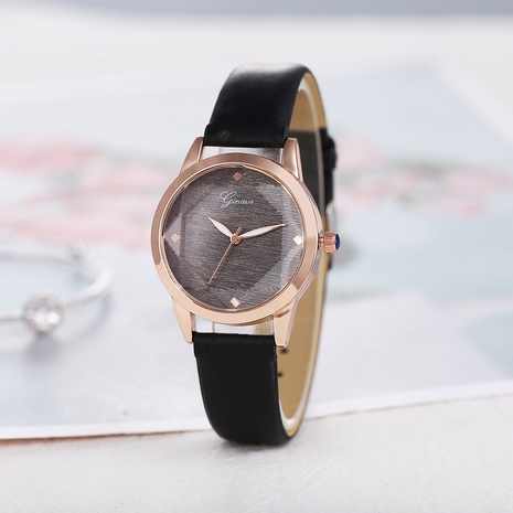 classic solid color PU leather strap wood grain pattern alloy Women's Quartz watch's discount tags