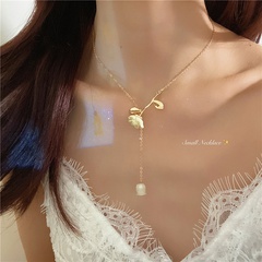 New Simple Fashion Flower Pendant Summer Clavicle Chain Alloy Necklace