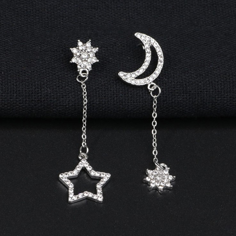 Fashion Ornament Inlay Rhinestone  Asymmetric Star and Moon Stud Earringpicture1