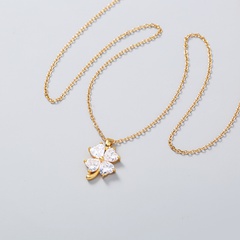 Classic Style heart shape Four-Leaf Grass White Zircon Pendant copper Necklace