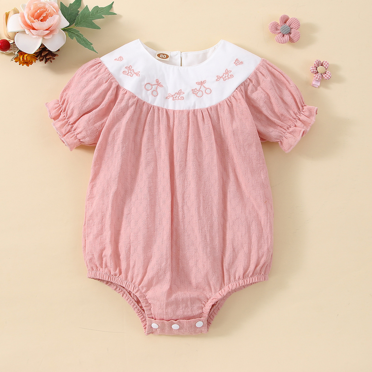 2022 sommer kinder Kleidung Rosa Bestickt Baby Dreieck Overall Romperpicture1