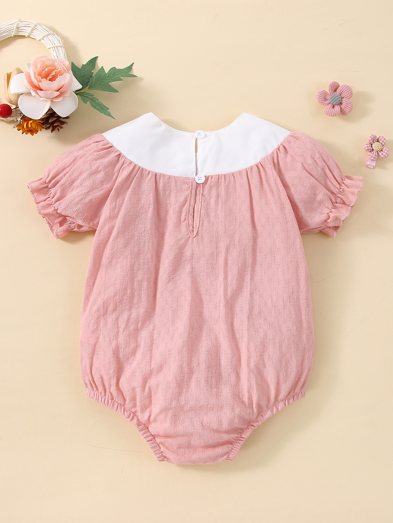 2022 sommer kinder Kleidung Rosa Bestickt Baby Dreieck Overall Romperpicture3