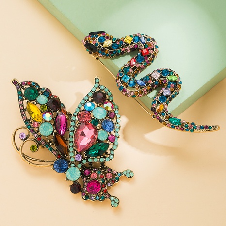 New Gold Inlaid Colorful Crystals Snake-Shaped  Butterfly Pin Fashion Alloy Brooch's discount tags