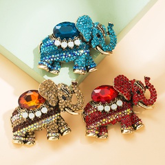 Fashion New Alloy Diamond Elephant Brooch Girl Cute Pin Corsage Accessories