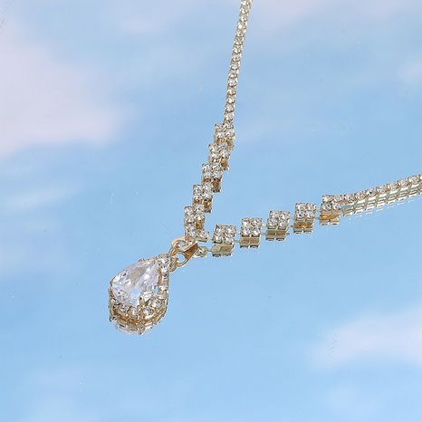 Mode Elegante Kristall Zirkon Intarsien Wasser Tropfen Legierung Halskette's discount tags