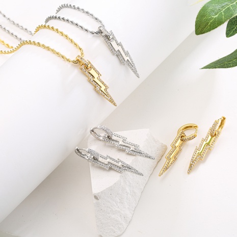 Micro Intarsien Zirkon Blitz Anhänger Halskette Ohrringe Set Gold Überzogene Ornament's discount tags