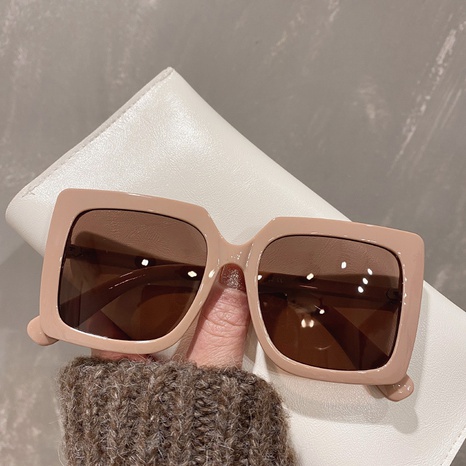 Nuevas gafas de sol modernas con montura cuadrada unisex transparente en blanco y negro's discount tags