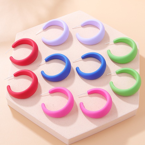 Mode Rétro Solide Couleur Acrylique Caoutchouc Géométrique C-En forme de Boucles D'oreilles's discount tags