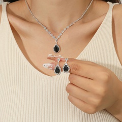 Women'S Fashion Water Droplets Alloy Ear Studs Necklace Diamond Rhinestones Jewelry Sets