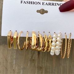 Women'S Retro Simple Style Geometric Imitation Pearl Alloy Earrings Plating Stud Earrings