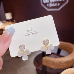 Koreanische Mode Quaste Blütenblatt Ohrringe Frauen 925 Silber Nadel ein zwei getragene leichte Luxus ohrringe Hochwertiges Temperament Großhandel