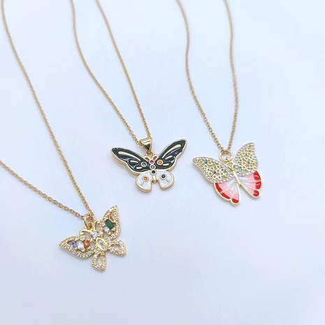 Frau Retro Einfacher Stil Schmetterling Titan Stahl Halskette Eingelegtes Gold Edelstahl Halsketten's discount tags