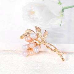 Women'S Casual Elegant Vintage Style Leaf Flower Alloy Artificial Pearls Brooches