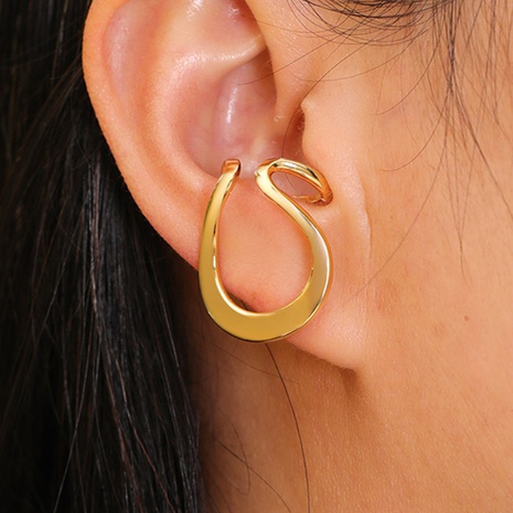 Creative curved irregular circle Metal Non-Pierced Earrings Ear Clips Wholesale's discount tags