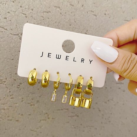 Cerradura colgante creativa con incrustaciones de diamantes de imitación de cobre 3-Conjunto de pendientes de aro's discount tags