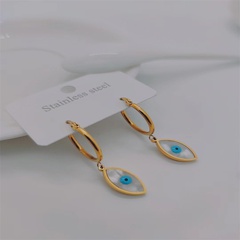 Mode Neue frauen Einfache Glück Teufel Auge Titan Stahl Vergoldet 18 Gold Ohrringe