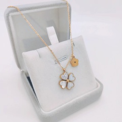 Fashion New Titanium Steel 18K Gold Plating Simple Flower Clover Necklace