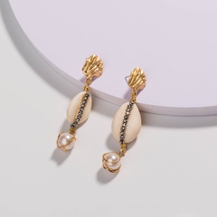 Pendientes de aleación de perlas redondas con gancho para oreja nueva moda creativa