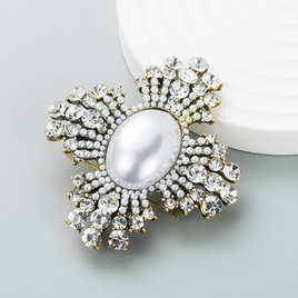 Fashion Geometric Alloy Inlay Pearl Broochespicture13
