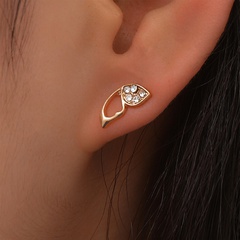 Elegant Butterfly Metal Diamond Artificial Diamond Ear Studs