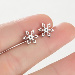 Simple Style Snowflake Stainless Steel Ear Studs Plating No Inlaid Stainless Steel Earrings