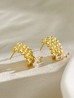 Fashion Geometric Imitation Pearl Copper Earrings