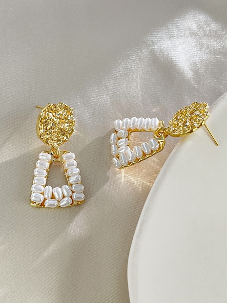 Fashion Geometric Imitation Pearl Copper Earrings's discount tags
