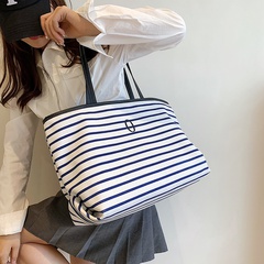 Streetwear Stripe Square Zipper Tote Bag