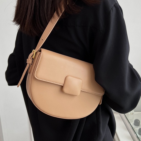 Fashion Solid Color Semicircle Magnetic Buckle Saddle Bag's discount tags