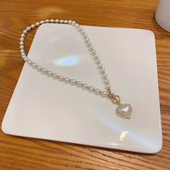 Colliers de perles perlées avec pendentif en alliage de forme de coeur de mode