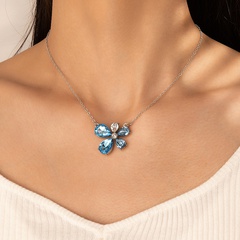 Fashion Flower Alloy Artificial Rhinestones Necklace 1 Piece